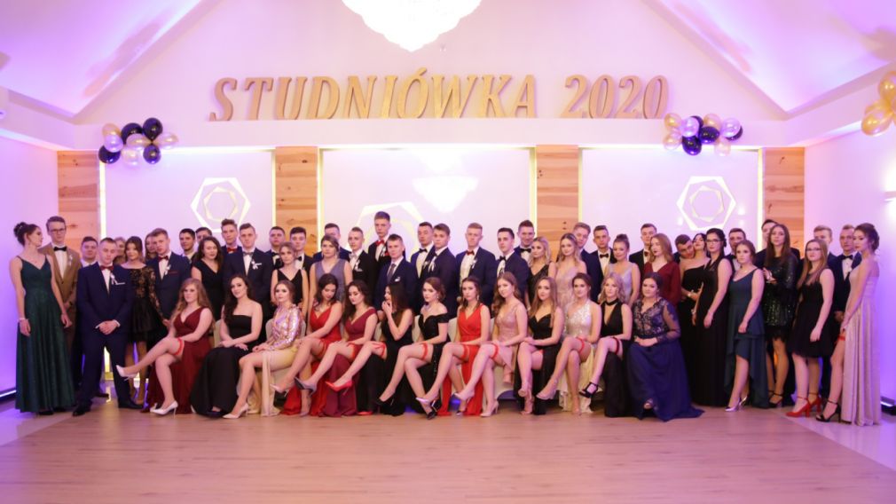 Studniówki 2020: II LO imienia Stanisława Staszica w Starachowicach (zdjęcia)
